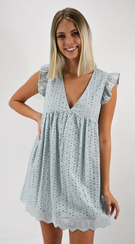 Play Around Eyelet Wrap Halter Top – The Campus Colors Boutique